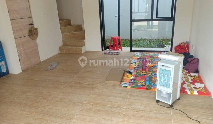 Di Sewa Rumah Cendana Parc 2 Lantai Lippo Karawaci Tangerang 1