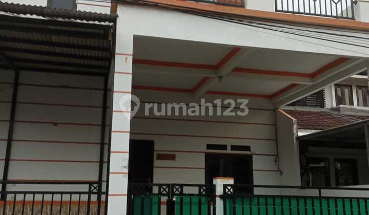 Di Jual Rumah Cornelia Pondok Jagung Tangsel