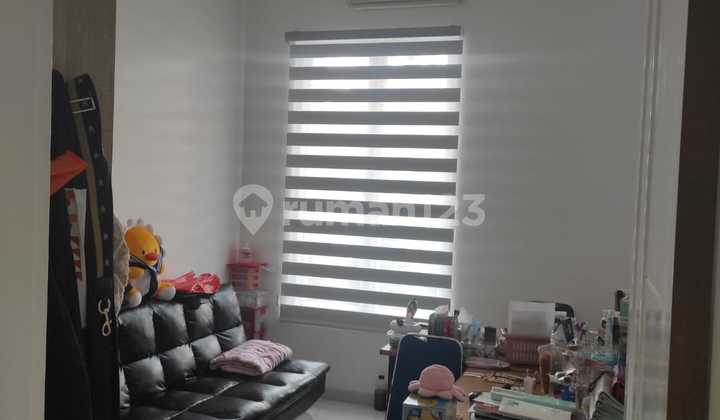 Di Jual Rumah Tingkat Tiga Lantai di Bromo Lippo Central Tangerang