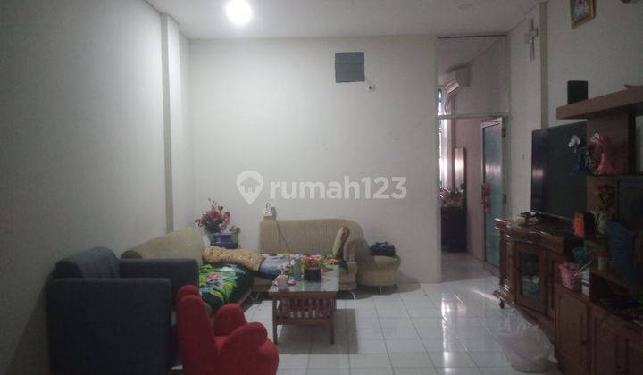 Di Jual Rumah Tiga Lantai Di Jl Borobudur Tangerang 2