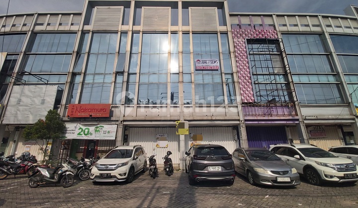 Ruko Setiabudi Banyumanik Semarang Strategis Bebas Banjir Ruko Setiabudi Banyumanik Semarang Strategis Bebas Banjir