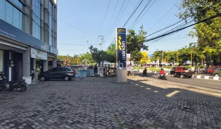 Ruko Setiabudi Banyumanik Semarang Strategis Parkir Mobil Banyak 4