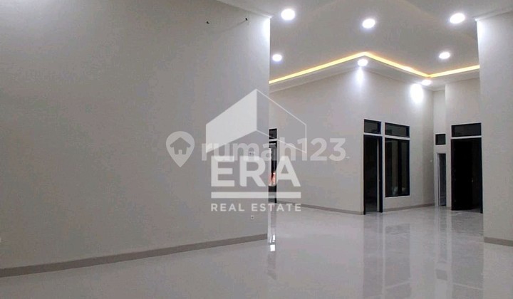 Rumah Jalan Halmahera Pusat Kota Semarang Bebas Banjir Nyaman 2