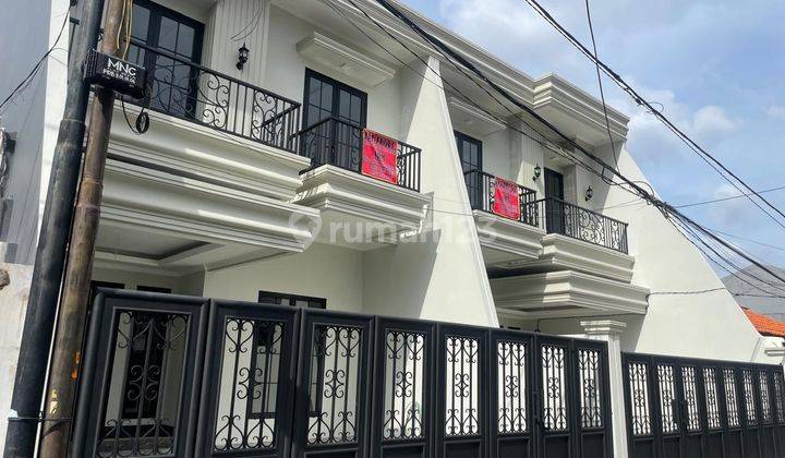 Rumah Lux Lokasi Strategis Dalam Perumahan Pondok Bambu, Duren Sawit, Jakarta Timur 1