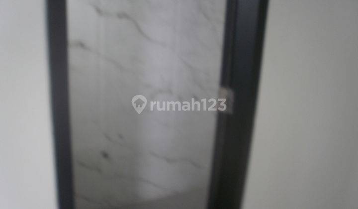 Rumah Mewah Kontemporer Dalam Clusteer Akses Pinggir Jalan Raya 2