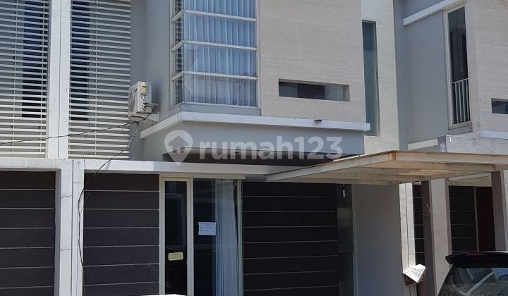 Ready-to-Occupy 2-Story Cluster House at Royal Park Residence, Gununganyar, Surabaya 2