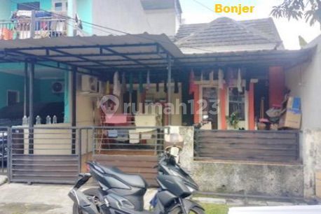 Rumah Cantik Serpong Park Cluster Flourite