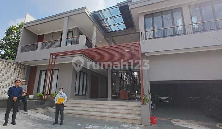 Rumah Mewah Jl Radar Auri Cibubur Ciracas Jakarta Timur Rumah Mewah Jl Radar Auri Cibubur Ciracas Jakarta Timur