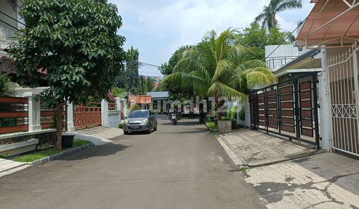 Bintaro Jaya Sector 3 House, Camar Street, South Jakarta 2