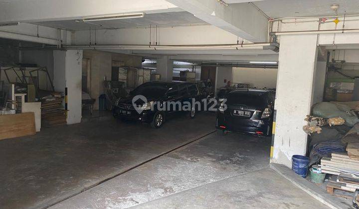 Dilelang Gedung Kantor Jl Raya Kebayoran Lama Jakarta selatan  2