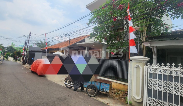 Luxury House on Jl Tanah Ara, Pondok Pinang, Kebayoran Lama, South Jakarta 2