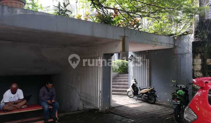 Rumah Mewah Cipete Utara Kebayoran Baru Jl H. Naim Jaksel Lelang Bank