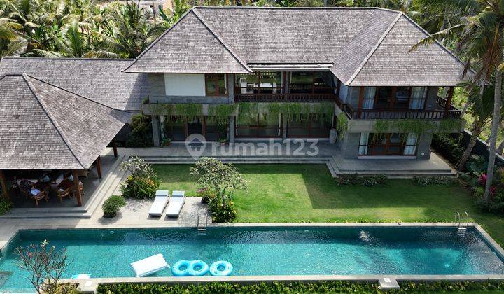 Luxurious Freehold Villa In Gianyar Modern Elegance With Balinese Charm 1