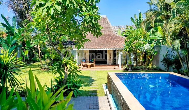 Villa 4 Kamar Tidur Dengan Taman Luas, Sanur 2
