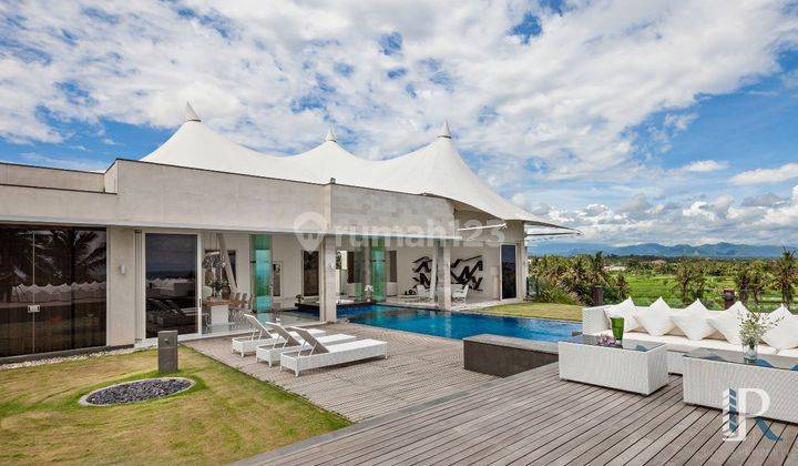 Exceptional Designer 3 Bedroom Villa In Keramas, Bali 1