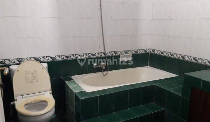 Disewakan Rumah 2 Lantai Bagus Sekali Furnished At Cluster Menteng, Lippo Cikarang 10