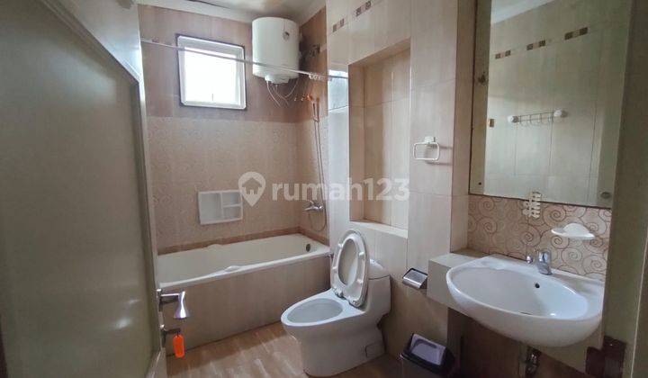 Disewakan Rumah 2 Lantai Bagus Furnished di Cluster Vassa Terrace Lippo Cikarang, Bekasi 6
