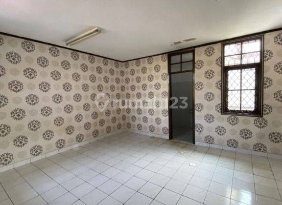 Disewakan Rumah 2 Lantai Bagus Unfurnished di Jl. Palem Utama Raya Cluster Beverly Lippo Cikarang, Bekasi Jawa Barat 10