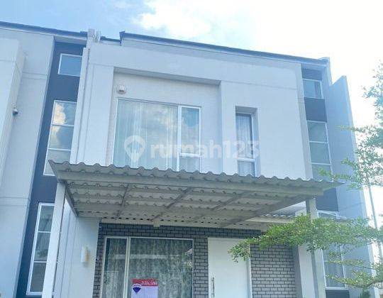 Rumah 2 Lantai Semi Furnished At Savasa , Delta Mas Bekasi 1