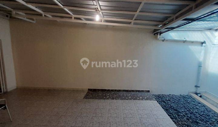 Disewakan Rumah 2 Lantai Fully Furnished Cluster Florencia Lippo Cikarang 2