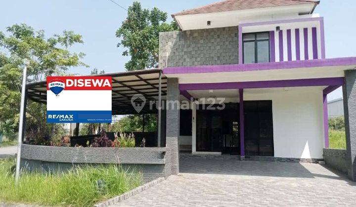 Rumah Bagus 5 Kamar Tidur di Cluster Summer Bliss Taman Simpruk Lippo Cikarang 1