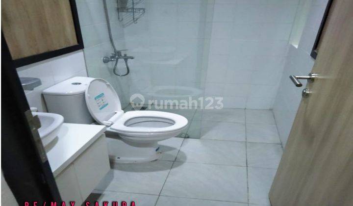 Disewakan Rumah 2 Lantai Modern Minimalist Kondisi Fully Furnish di Lippo Cikarang 2