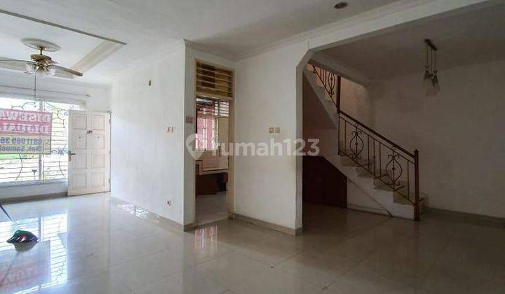 Disewakan Rumah 2 Lantai Bagus Unfurnished di Lippo Cikarang, Cikarang 2