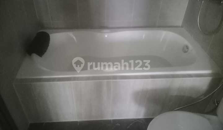 Disewakan Apartemen Orange County Lippo Cikarang 2 Kamar Tidur Furnished 2