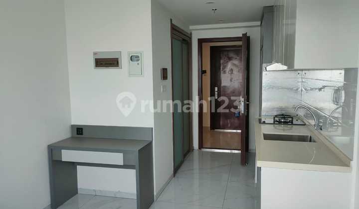 Sky House Alam Sutera Apartment Near Ikea and Alam Sutera Mall 2