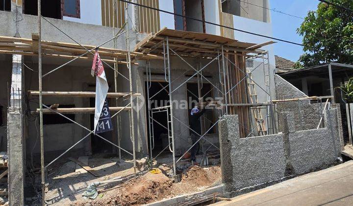 Rumah 2 Lantai Siap Huni di Bumi Asri Puspitek  Dekat ICE BSD Tangerang Banten 1