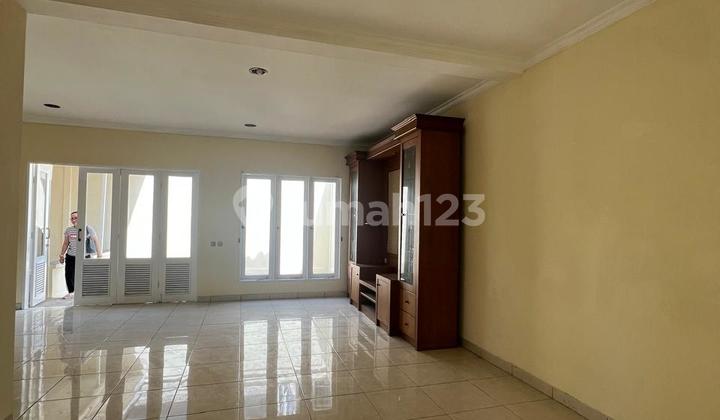 Rumah 2 Lantai di Puspita Loka BSD City Tangerang Selatan 2