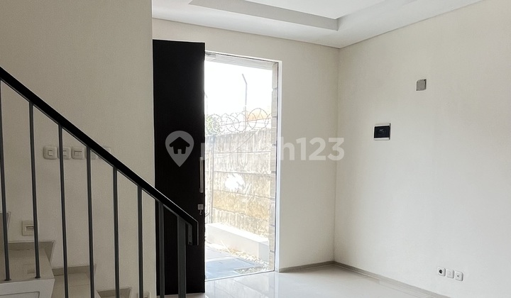 Rumah Baru Siap Huni di Perumahan Golden Stone Cluster Agate 2