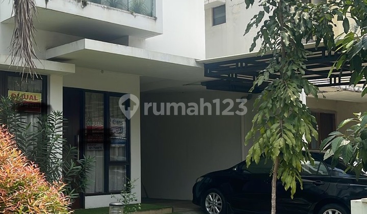 Ready-to-occupy 2-story house in Allvare Foresta Cluster BSD, opposite Navapark BSD.