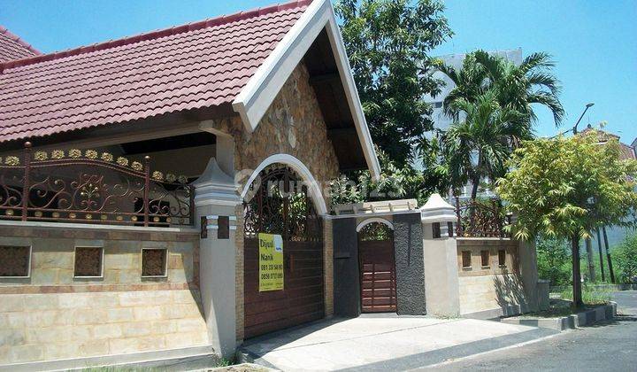 Rumah Mewah di Nginden Intan Barat Surabaya Timur, Furnished, Hook/Pojokan, Siap Huni 1