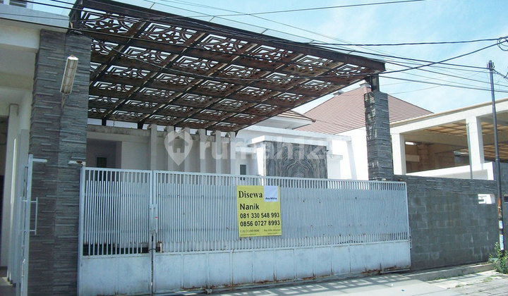 Rumah di Kertomenanggal Surabaya Selatan, Bagus + Terawat, Row Jalan Lebar, Siap Huni, Cocok untuk Rumah Tinggal / Kantor Rumah di Kertomenanggal Surabaya Selatan, Bagus + Terawat, Row Jalan Lebar, Siap Huni, Cocok untuk Rumah Tinggal / Kantor