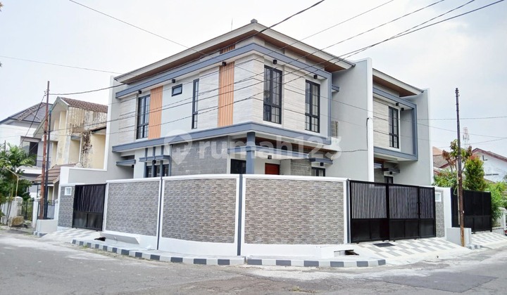 Rumah Baru Gress di Baruk Utara Surabaya Timur, 2 Lantai, Minimalis, cuma ada 2 unit ( on progress) aja... Buruan!!!