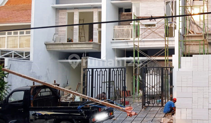 Rumah Baru Gress di Jemursari Selatan, 2 Lantai, Minimalis, Ready 2 unit Jejer lho... !!! 2