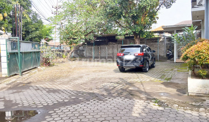 Warehouse + Office on Raya Driyorejo Gresik, South Facing, Certificate of Ownership, DIRECT ACCESS TO PROVINCIAL MAIN ROAD. Warehouse + Office on Raya Driyorejo Gresik, South Facing, Certificate of Ownership, DIRECT ACCESS TO PROVINCIAL MAIN ROAD.