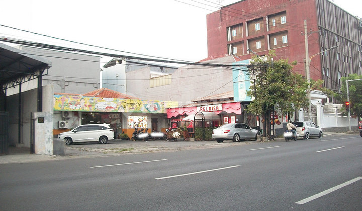 Business Property on Jemursari Main Road, South Surabaya, Very Strategic Location, Zero Road Frontage, Close to Hotels, Hospitals, Gas Stations, Pizza Hut, Starbucks, etc. Business Property on Jemursari Main Road, South Surabaya, Very Strategic Location, Zero Road Frontage, Close to Hotels, Hospitals, Gas Stations, Pizza Hut, Starbucks, etc.