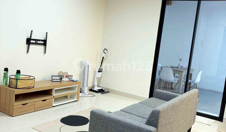 Rumah di Central Park Juanda Sidoarjo, Minimalis, 2 Lantai, Semi Furnished, SIAP HUNI 2