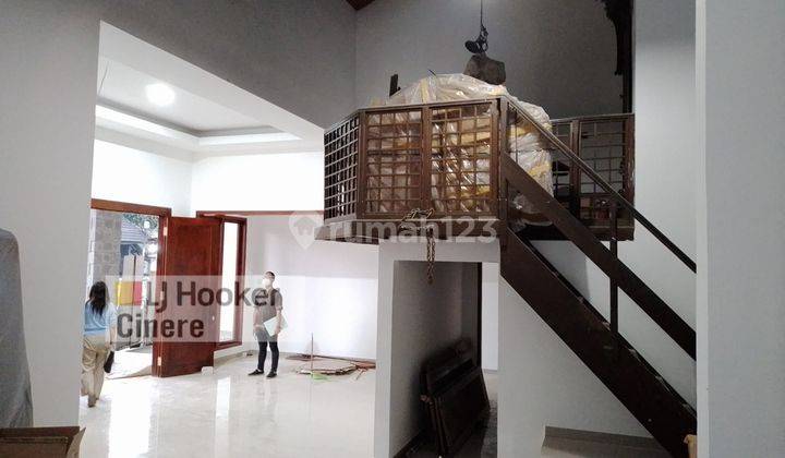 Rumah Mewah Proses Renovasi Tahap Akhir Berlokasi di Cinere 2