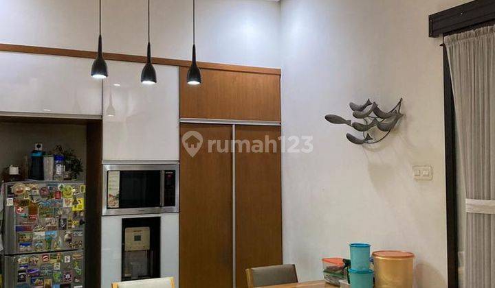 Rumah Cantik Dalam Komplek One Gate System Bebas Banjir 5