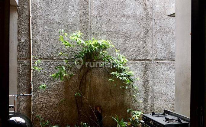 Rumah Cantik Dalam Komplek One Gate System Bebas Banjir 8