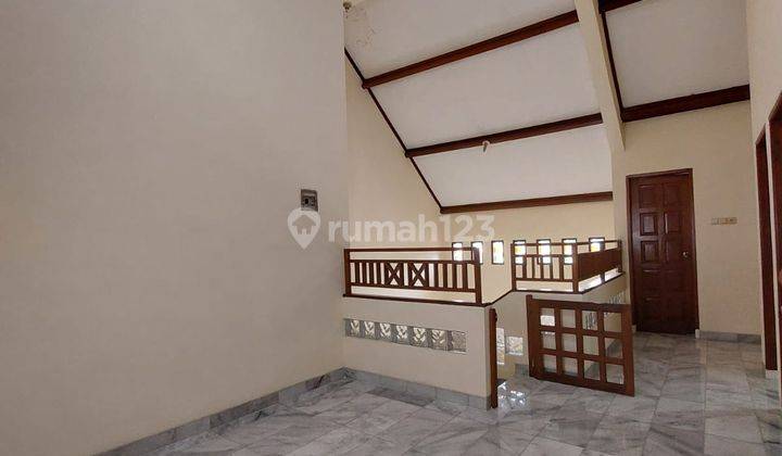 Dijual Rumah Kokoh 2 Lantai Dalam Komplek Nyaman di Puri Cinere 2