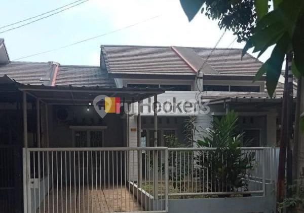 Single-story house located in Graha Cinere 3.