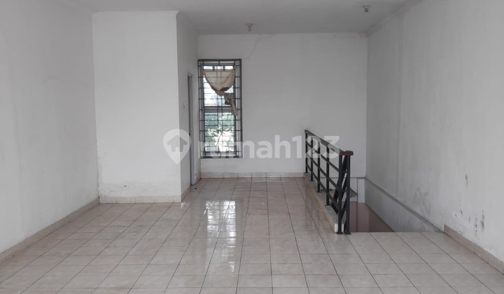 2-Story Shop House Suitable for Office or Business in Limo near UPN Campus and Toll Road 2
