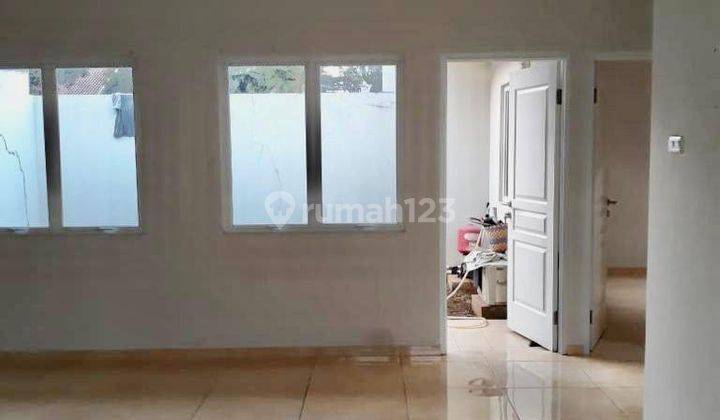 Dijual Cepat Rumah Dalam Komplek Strategis di Jagakarsa Dekat Toll 2