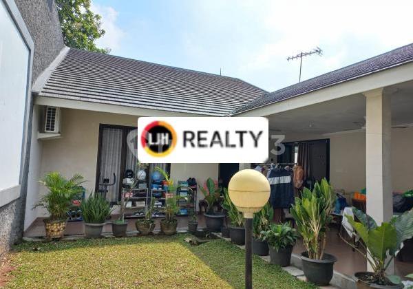Rumah Hook Bagus 2 Lantai Siap Huni Strategis di Villa Cinere Mas 2