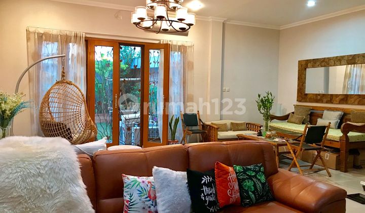 Nice 2-Story Furnished House in Lebak Bulus, South Jakarta Nice 2-Story Furnished House in Lebak Bulus, South Jakarta