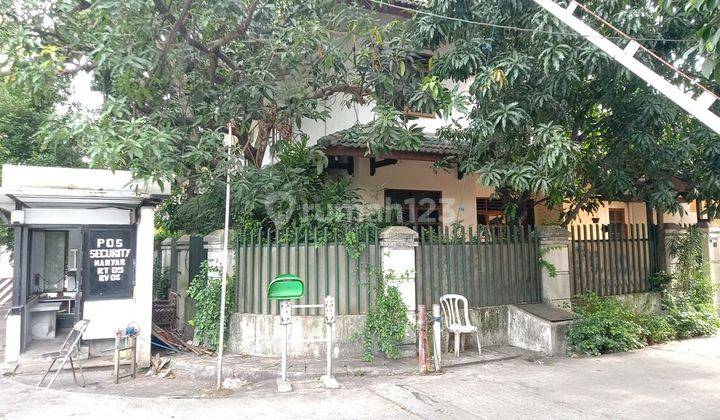  Rumah Unfurnished Bagus SHM - Sertifikat Hak Milik di Bintaro 1